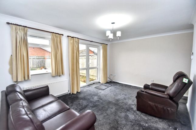 9, Jenkins Close, Skegness photo 5