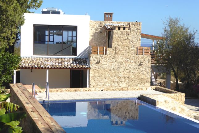 Villa for sale in Kazafani, Cyprus