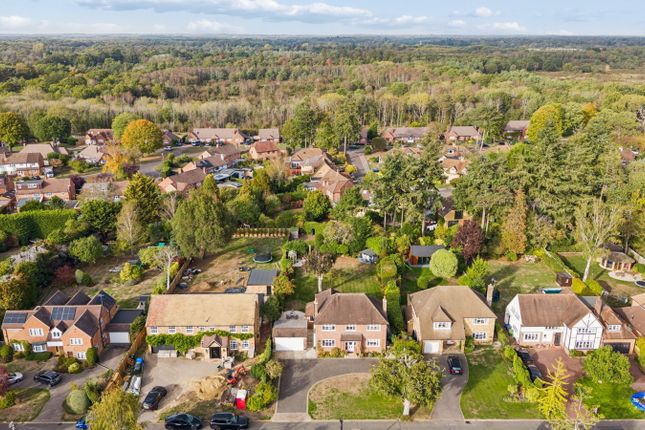 Clevehurst Close, Stoke Poges photo 2