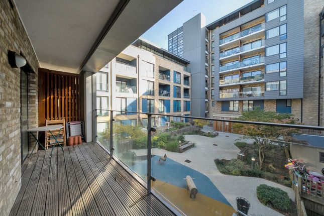 Boundary Lane, London photo 2