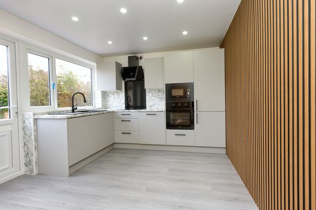 5 Foxleigh Close, Shrewsbury photo 3