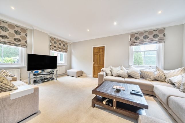 Clare House, 1, High Street, Orpington photo 3