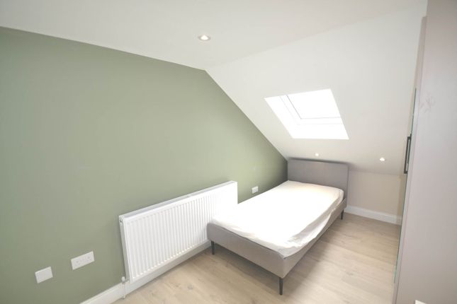 Room 7, Framfield Road, London photo 4