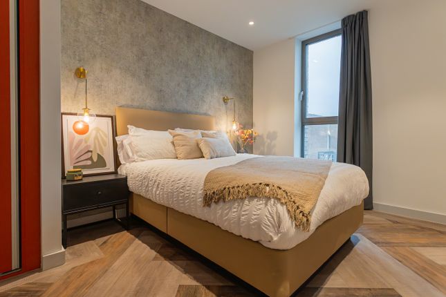 A Spacious And Stylish Large Double Bedroom Featur...