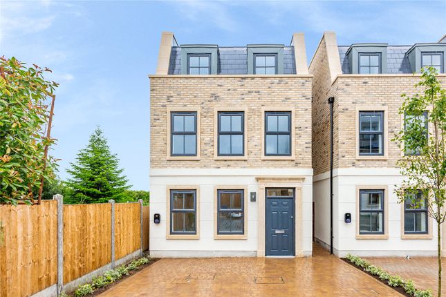 Thumbnail Detached house for sale in Rochester Mews, Chelmsford, Essex