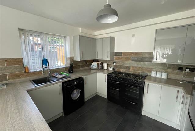 6, Sunningdale Road, MIDDLESBROUGH photo 3
