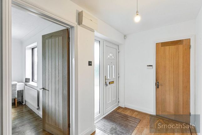6, Larkwood Close, Kettering photo 4