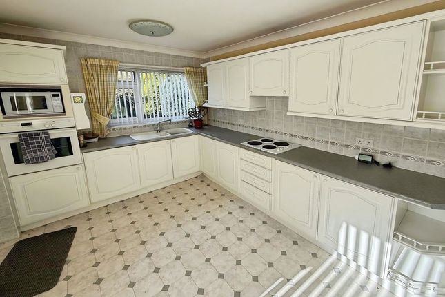 2, Willows Close, Newcastle Upon Tyne photo 5