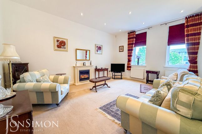 Hawkshaw Lodge, Kerry Hill, Bury photo 3