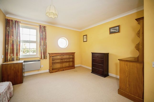 Eastgate Gardens, Taunton photo 4
