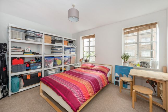 11 Kings Court,, Hamlet Gardens, London photo 3