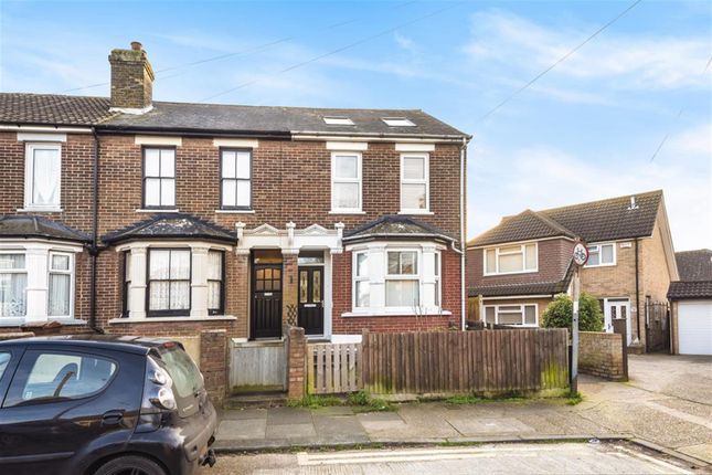 Thumbnail End terrace house to rent in Lansdowne Road, Chatham