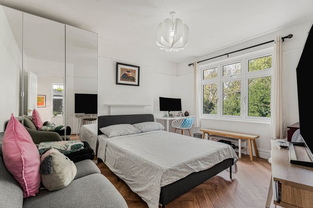 66, Stanford Road, London photo 4