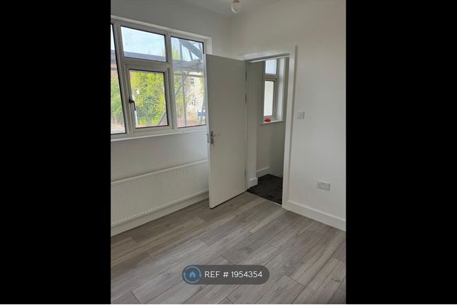 Terraced house to rent in Nimrod Road, London
