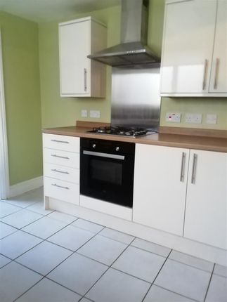 Thumbnail Property to rent in The Parade, Trallwn, Pontypridd