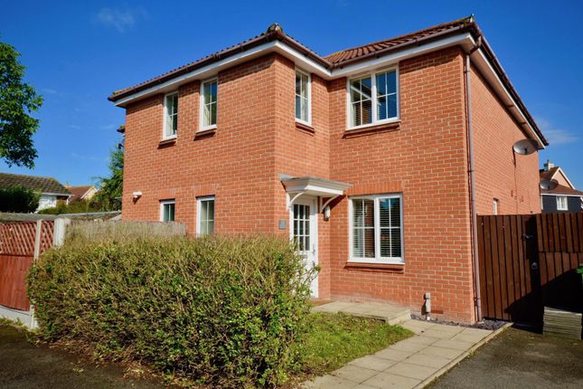 Thumbnail Semi-detached house for sale in Braiding Crescent, Braintree