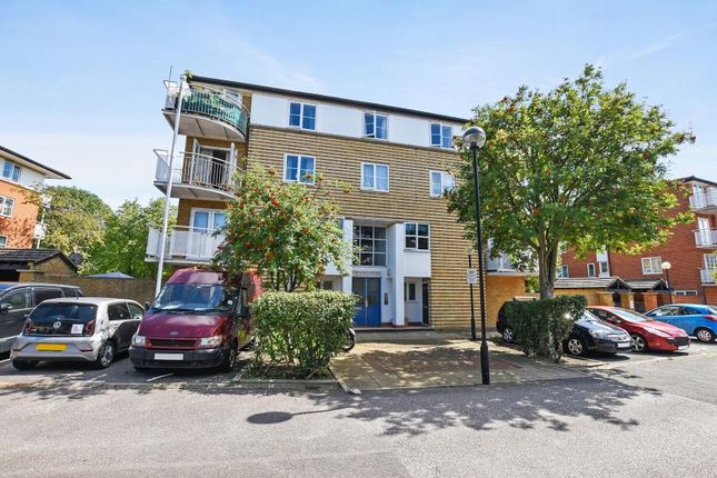 Thumbnail Flat for sale in Pageant Avenue, London