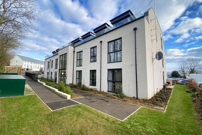 Thumbnail Flat for sale in Centenary Way, Penzance