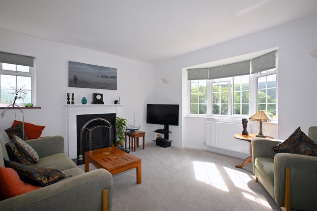 Flat 5, Ratton Garden, Eastbourne photo 2