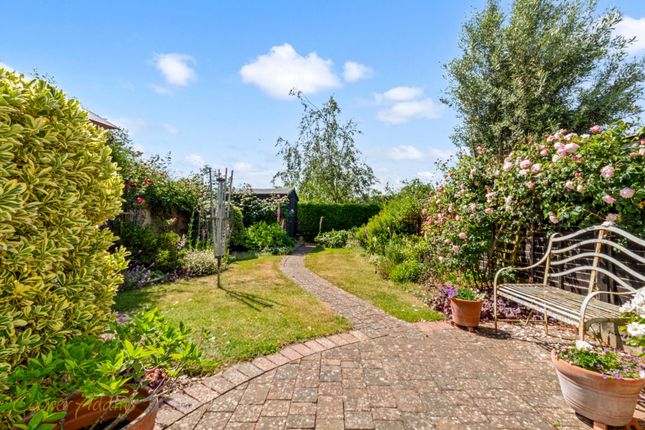 15 The Cottrells, Littlehampton photo 4