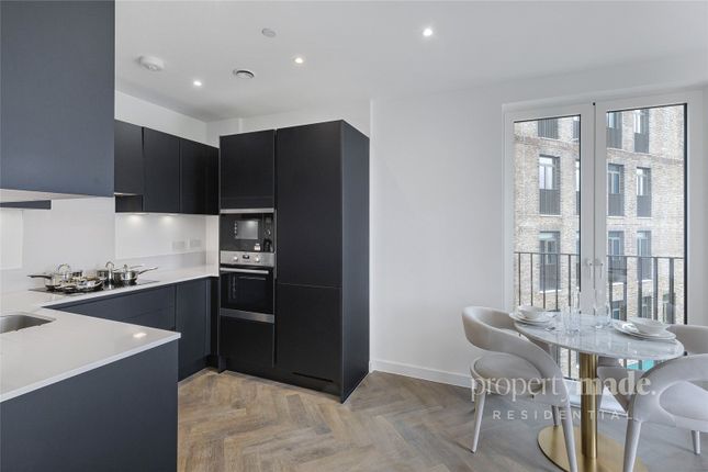 Flat 13, Rossi House,, 1 Medawar Drive, London photo 3