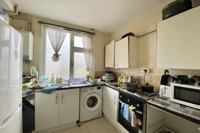Block of flats for sale in Coldharbour Lane, Hayes