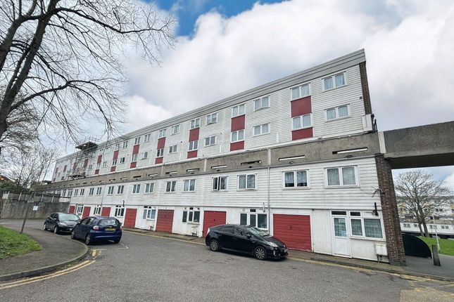 Thumbnail Flat for sale in Flat 57 Clevedon House, 29 Cressingham Grove, Sutton, Surrey