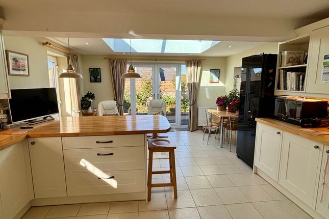 Willow Cottage, Elcot Lane, Marlborough photo 3