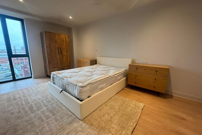 Dutton Street, Greater Manchester photo 5