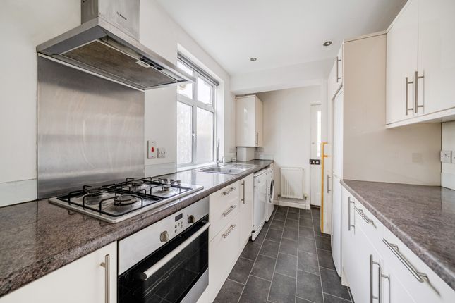 Ganesburgh, 14, Haslemere Road, Windsor photo 3