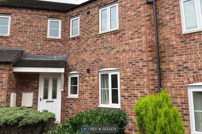 Flat to rent in Bassledene Road, Sheffield