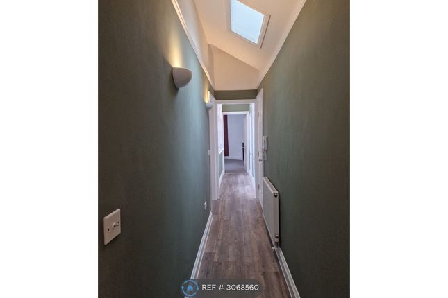 Flat B, St Nicholas St, Bristol photo 3