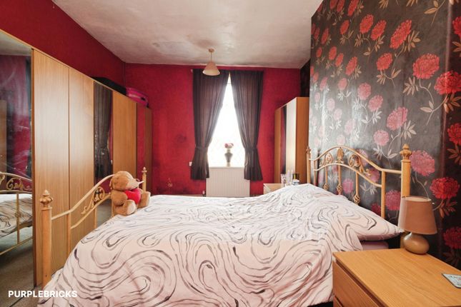 11, Olive Grove, Bradford photo 3