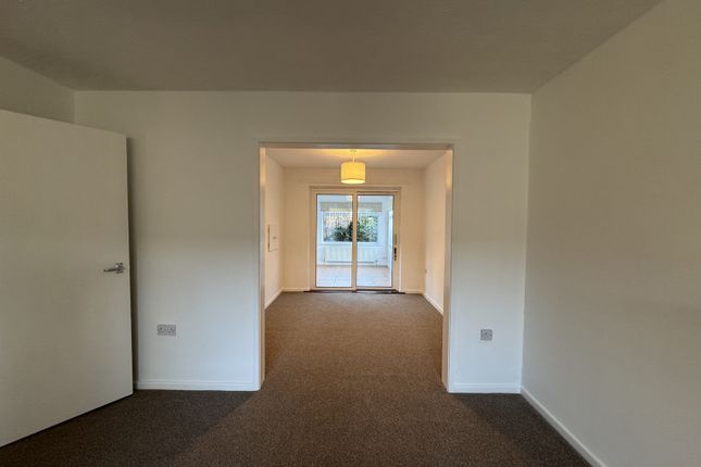 18, Darren View, Crickhowell photo 4