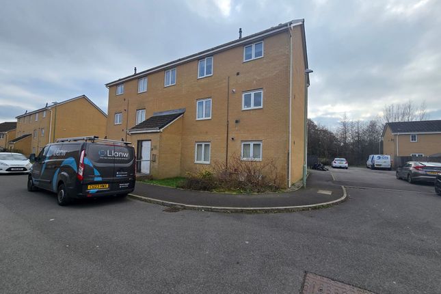2-bed flat on 30 Ffordd Maendy, Bridgend, £80,000