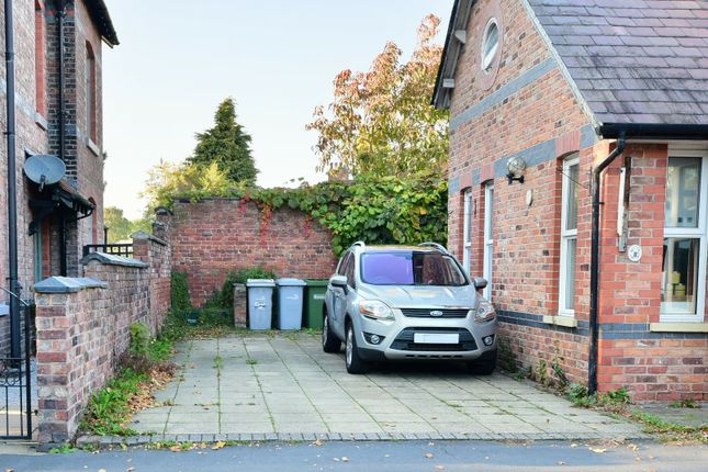 8A,, Gravel Lane, Cheshire photo 2