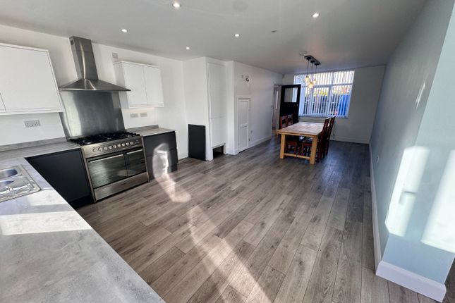 52, Putteridge Road, Luton photo 4