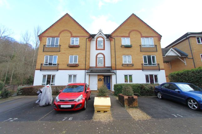 Thumbnail Flat to rent in Butlers Close, St George, Bristol