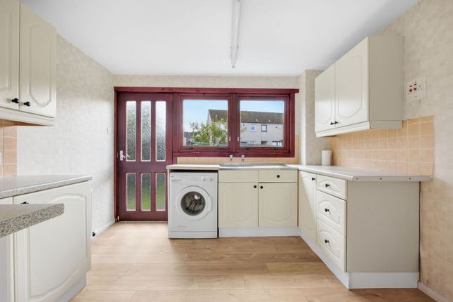 72 Finch Place, Johnstone photo 3