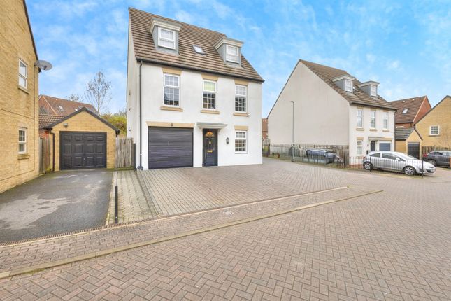 7, Diamond Drive, Corby photo 2