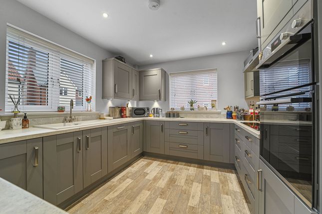 11, Millers Way, Ipswich photo 4