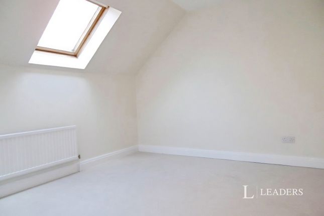 21, Fairview Close, Cheltenham photo 4
