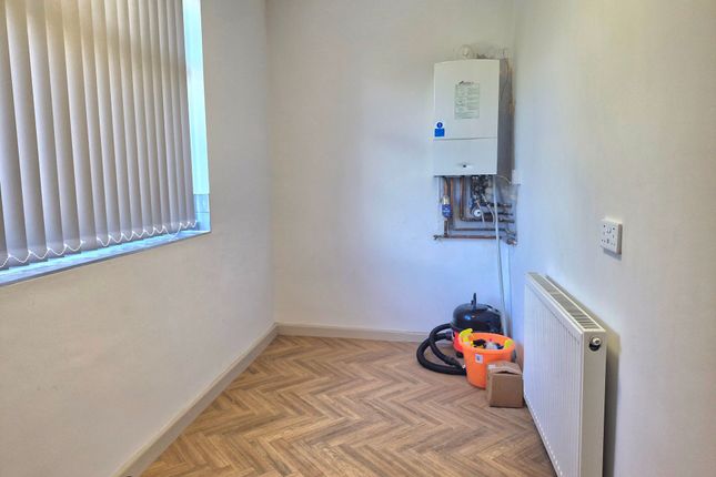 14 Craighall Road, Bolton photo 5