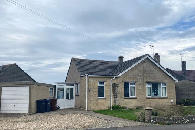 Thumbnail Detached bungalow to rent in Sadlers Mead, Chippenham