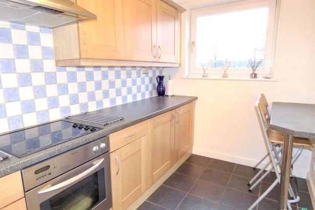 16 Eastwood Court, Midhurst Road, Newcastle upon Tyne photo 3