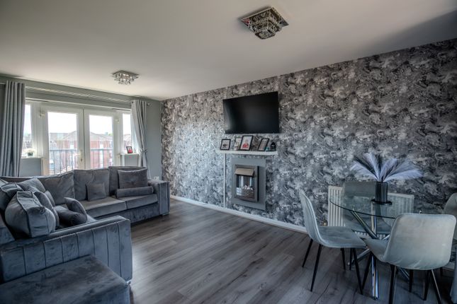 17, Bonneville Close, Tipton photo 2