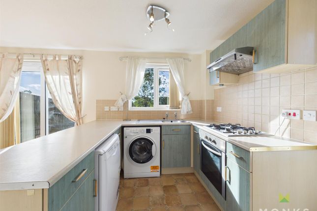 2, Juniper Close, Oswestry photo 4