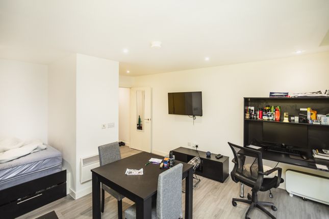 Apartment 76 Royal Riverside, 60, Priestley Street, Sheffield photo 4