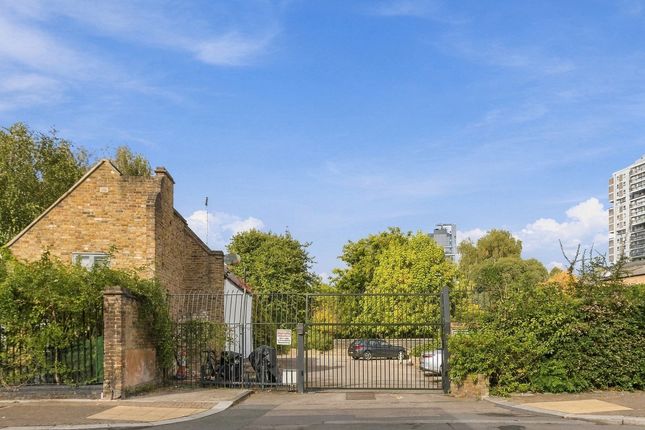Battersea Church Road, London photo 4