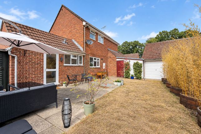 29, Blackwater Avenue, Colchester photo 2